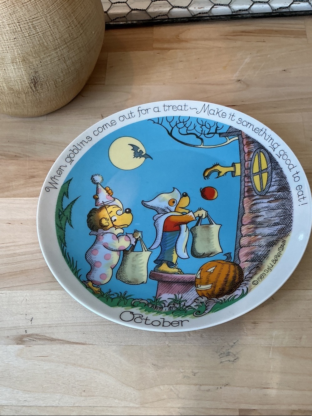 Berenstain Bears October Halloween Decorative Ceramic Plate